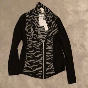 Nwt chicos animal print zip Eliza cardigan
